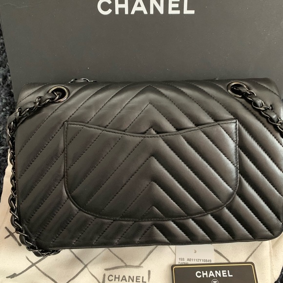 Chanel classic chevron So Black medium flap bag - Picture 4 of 15